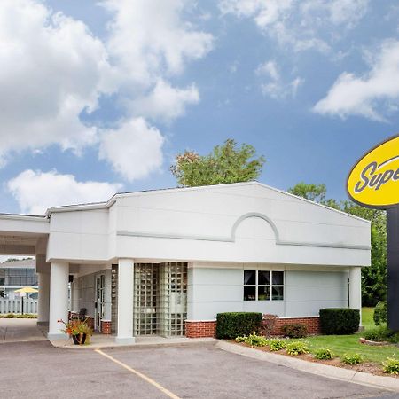 Super 8 by Wyndham Stevensville Eksteriør billede