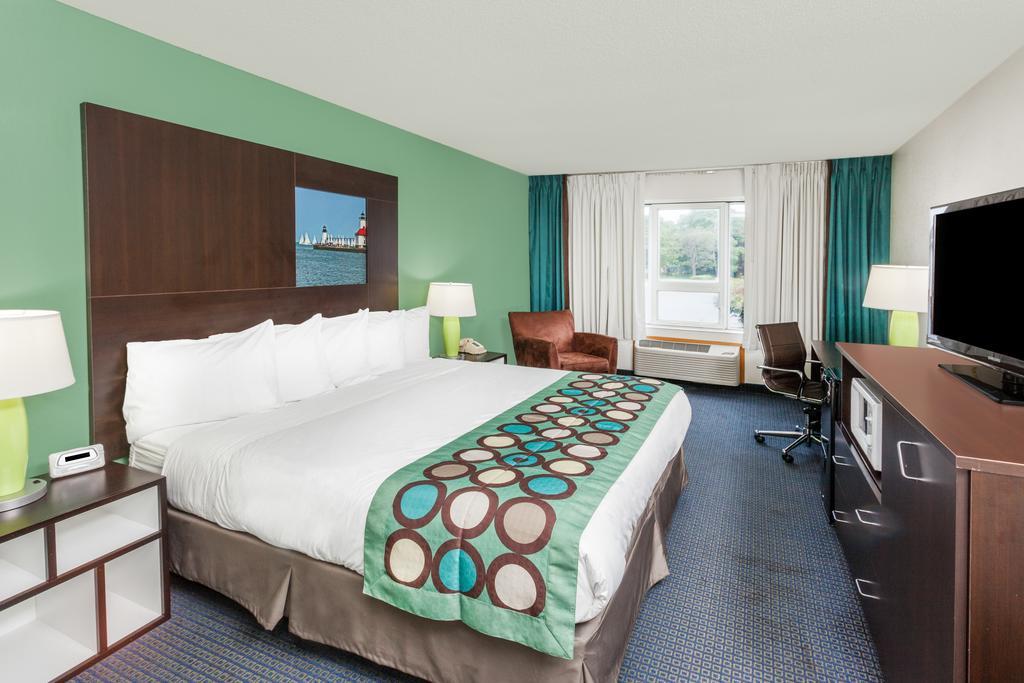 Super 8 by Wyndham Stevensville Eksteriør billede